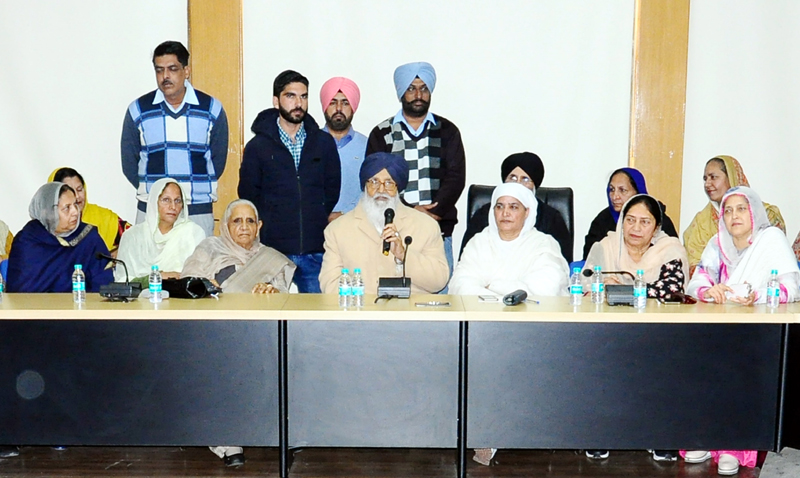 ਇਸਤਰੀ ਅਕਾਲੀ ਦਲ ਔਰਤਾਂ ਦੇ ਯੋਗਦਾਨ ਸਬੰਧੀ ਸੈਮੀਨਾਰ ਕਰਵਾਏਗਾ