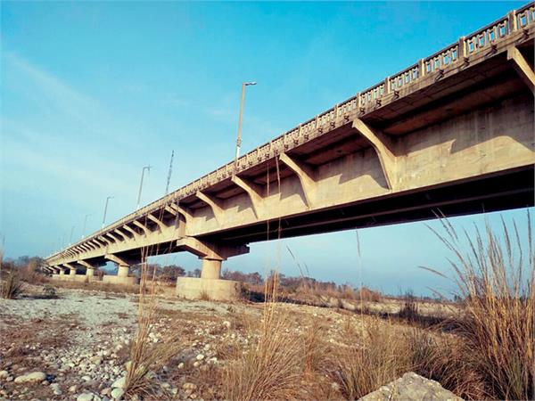 the biggest bridge of punjab in danger