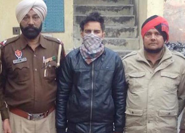 ਹੈਰੋਇਨ ਸਣੇ 1 ਕਾਬੂ, ਇਕ ਫਰਾਰ