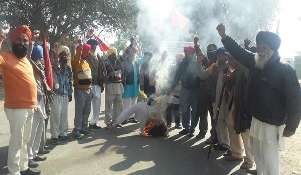 union government  s statue blazed against budget