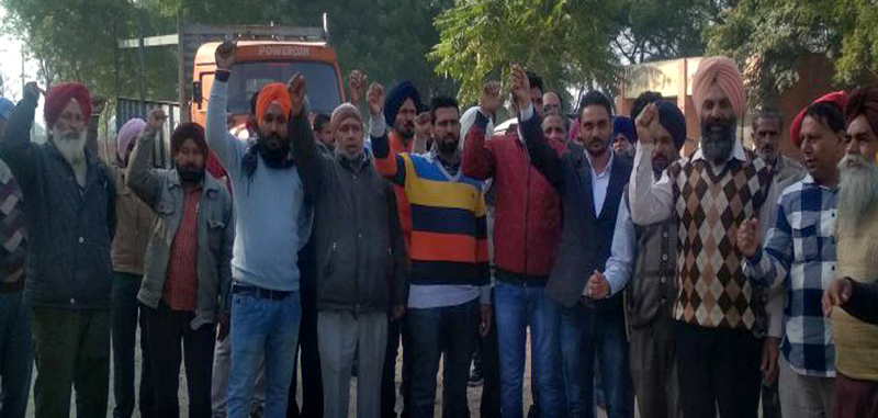 ਤਨਖਾਹਾਂ ਨਾ ਮਿਲਣ ''ਤੇ ਮੁਲਾਜ਼ਮਾਂ ਨੇ ਪੰਜਾਬ ਭਰ ''ਚ ਕੀਤੀਆਂ ਰੋਸ ਰੈਲੀਆਂ