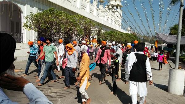 hola mohalla stating stage over