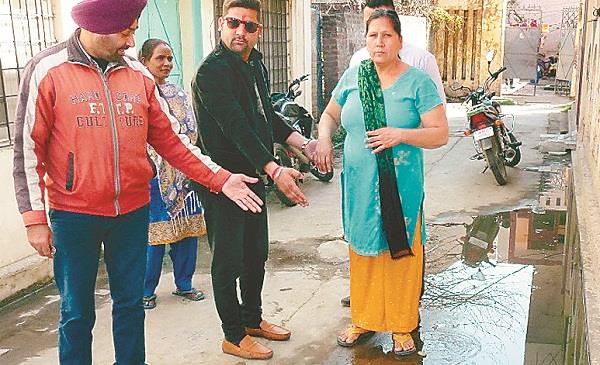 people are disturbed due to sewerage closure