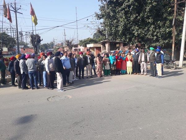 power rallies due to non payment of power