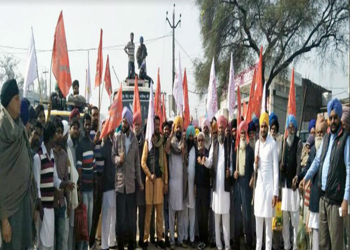ਕਿਸਾਨਾਂ, ਮਜ਼ਦੂਰਾਂ ਦਾ ਵਿਸ਼ਾਲ ਕਾਫਲਾ ਝਬਾਲ ਤੋਂ ਰਵਾਨਾ