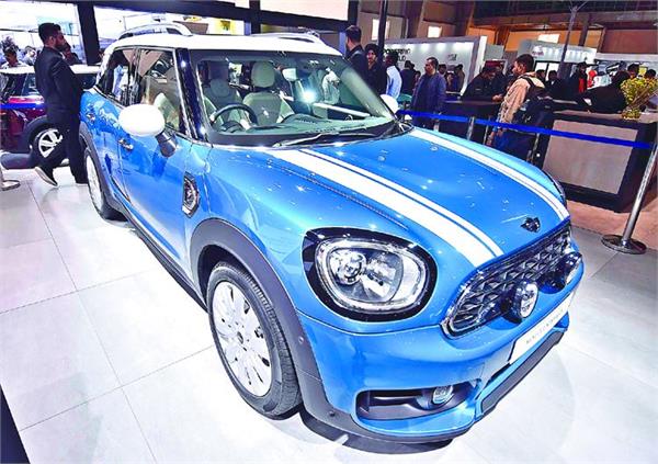mini introduced its new luxury hatchback car in auto expo 2018