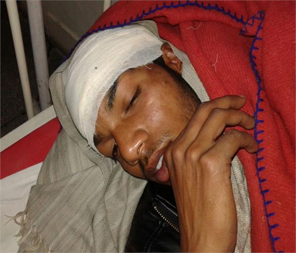 2 groups fight 2 man injured