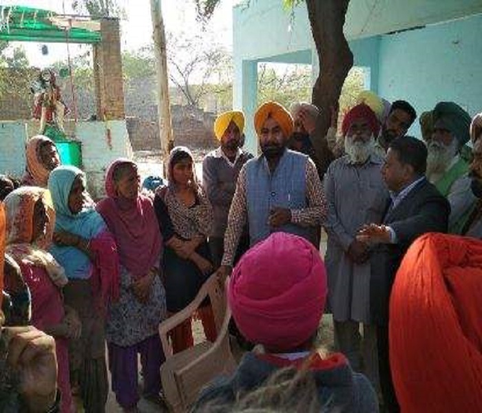 ਪਿੰਡ ਅਹਿਮਦਪੁਰ ਵਿਖੇ ਭੱਟੀ ਨੇ ਲੋਕਾਂ ਦੀਆਂ ਸੁਣੀਆਂ ਸਮੱਸਿਆਵਾਂ