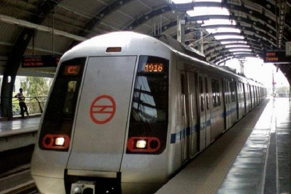 can not afford to carry more than 15 kilograms in delhi metro