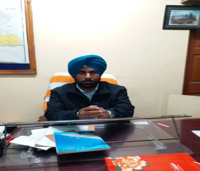 ਸਕੱਤਰ ਦੇ ਹੁਕਮਾਂ ਦੀਆਂ ਧੱਜੀਆਂ ਉਡਾਉਂਦੇ ਜ਼ਿਲਾ ਸਿੱਖਿਆ ਅਧਿਕਾਰੀ ਨੇ ਕੀਤਾ ਜੁਆਇਨ