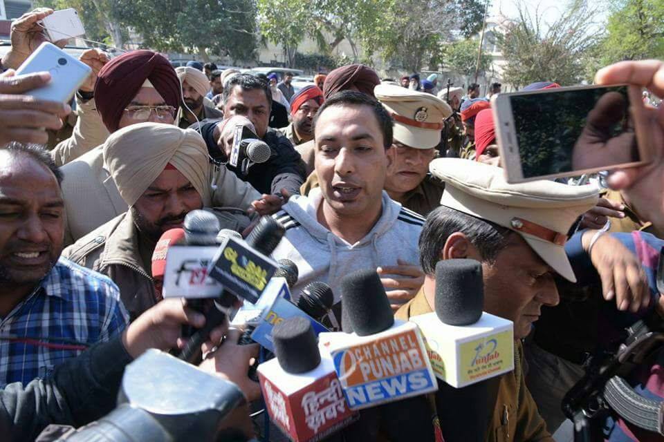 ਰਵੀ ਦਿਓਲ ਦਾ ਵੱਡਾ ਖੁਲਾਸਾ, ਗੈਂਗਸਟਰ ਬਨਾਉਣ ਪਿੱਛੇ ਅਕਾਲੀ ਆਗੂਆਂ ਦਾ ਹੱਥ