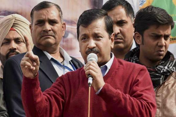 kejriwal  s claim  bjp will get less than 215 seats in 2019