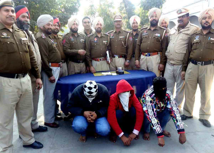 ਲੁੱਟਮਾਰ ਦੀਆਂ ਦੋ ਘਟਨਾਵਾਂ ਨੂੰ ਅੰਜਾਮ ਦੇਣ ਵਾਲੇ ਤਿੰਨ ਲੁਟੇਰੇ ਕਾਬੂ