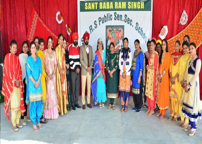 ਐੱਸ. ਬੀ. ਆਰ. ਐੱਸ. ਸਕੂਲ ਵਿਖੇ ਵਿਦਿਆਰਥੀਆਂ ਨੂੰ ਦਿੱਤੀ ਵਿਦਾਇਗੀ ਪਾਰਟੀ