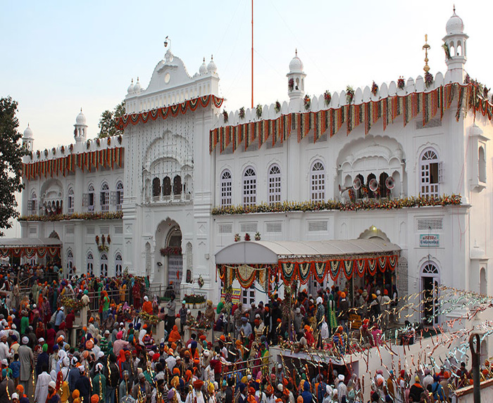 ਹੋਲਾ-ਮਹੱਲਾ ਖਾਲਸੇ ਦੀ ਭੂਮੀ ਸ਼੍ਰੀ ਆਨੰਦਪੁਰ ਸਾਹਿਬ ਵਿਖੇ ਸ਼ਾਨੋ-ਸ਼ੋਕਤ ਨਾਲ ਹੋਇਆ ਸ਼ੁਰੂ