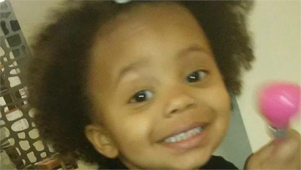 two year old girl plays out in the accumulated snow  death