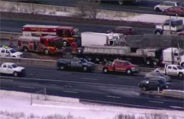toronto highway 401 deadly accident  2 seriously injured