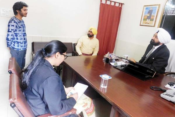 district and session judge visits sub jail