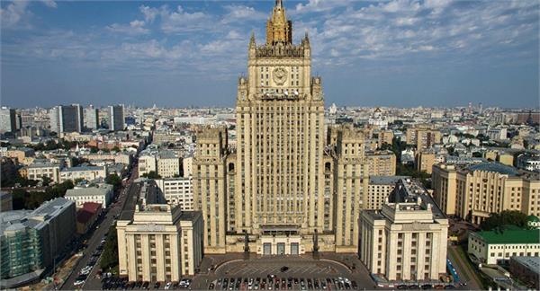moscow vows response to expulsion of diplomats from european states  us  canada
