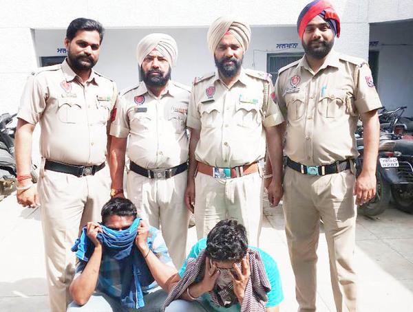 4 arrested including drug pills and illicit liquor
