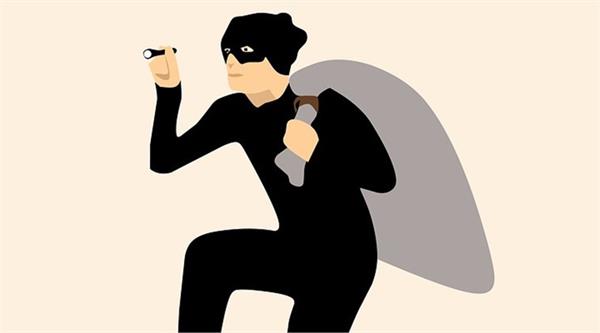theft in the house of a judge in bihar