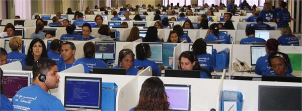 us lawmakers present bill  threat to call center jobs in india