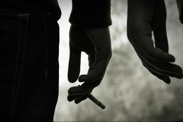 new delhi  india smoking