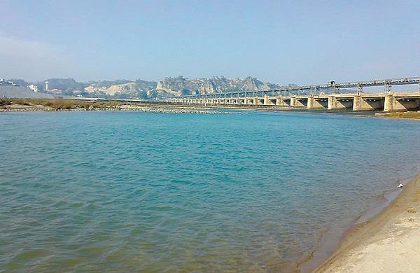 fair on the sutlej river on baisakhi