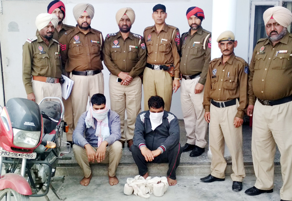 ਪੁਲਸ ਨੇ ਅਫੀਮ ਸਣੇ 4 ਵਿਅਕਤੀਆਂ ਨੂੰ ਕੀਤਾ ਕਾਬੂ