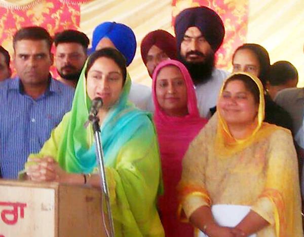 harsimrat kaur badal