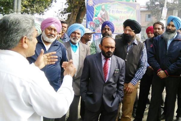 demonstration for pension and salary release