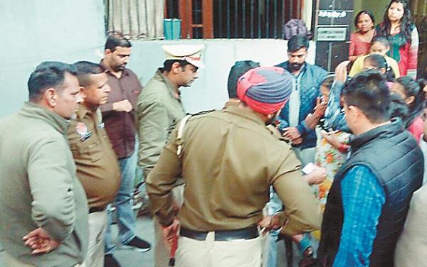 police raid for illegally getting liquor