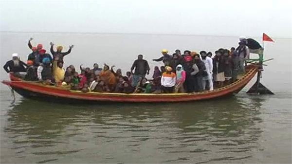 on kangan ghat pilgrims perform non life jackets riding on domestic boats