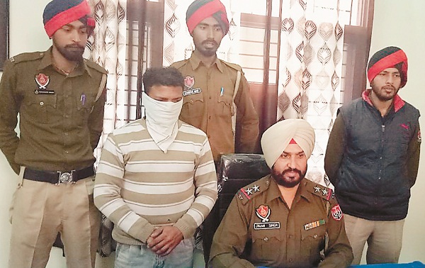 10 ਗ੍ਰਾਮ ਹੈਰੋਇਨ ਨਾਲ ਸਮੱਗਲਰ ਗ੍ਰਿਫਤਾਰ