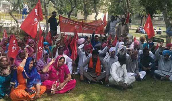 all india farm labor union protests