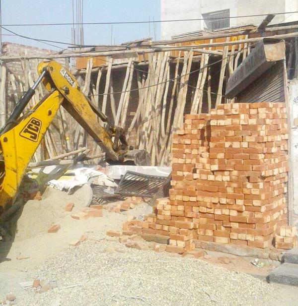 building inspector
