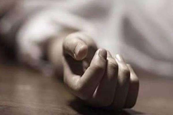 the person suicides by consuming poisonous substances
