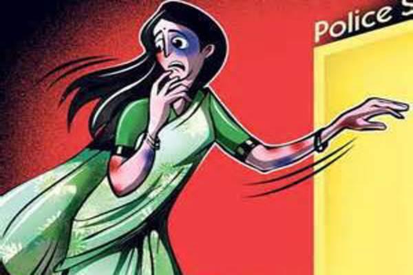 for the dowry  he pulled out the daughter in law