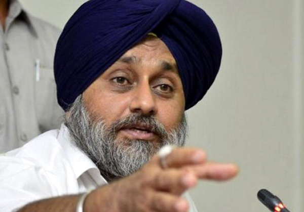 ਕਿਸਾਨਾਂ ਦੇ ਟਿਊਬਵੈੱਲਾਂ ''ਤੇ ਬਿਜਲੀ ਦੇ ਮੀਟਰ ਨਹੀਂ ਲੱਗਣ ਦੇਵਾਂਗੇ : ਸੁਖਬੀਰ