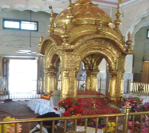 preparing to demolish guru nanak dev  final shrine