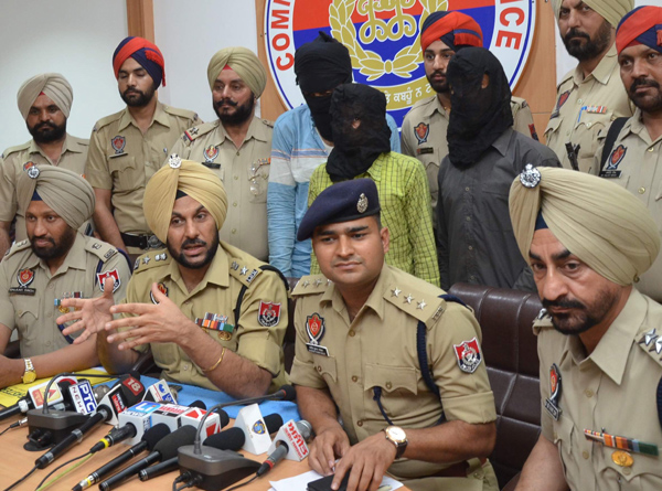 ਮੱਧ ਪ੍ਰਦੇਸ਼ ਤੋਂ ਟਰੱਕ ਵਿਚ ਸਰਫ ਨਾਲ ਲਿਆਇਆ ਜਾ ਰਿਹਾ 800 ਕਿਲੋਗ੍ਰਾਮ ਚੂਰਾ-ਪੋਸਤ ਬਰਾਮਦ