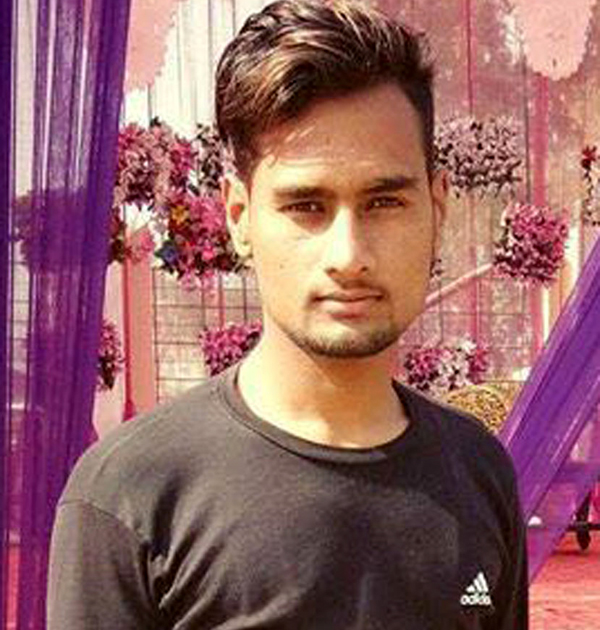 ਪੇਪਰਾਂ ''ਚ ਨਕਲ ਨਾ ਵੱਜਣ ''ਤੇ ਵਿਦਿਆਰਥੀ ਨੇ ਕੀਤੀ ਖੁਦਕੁਸ਼ੀ