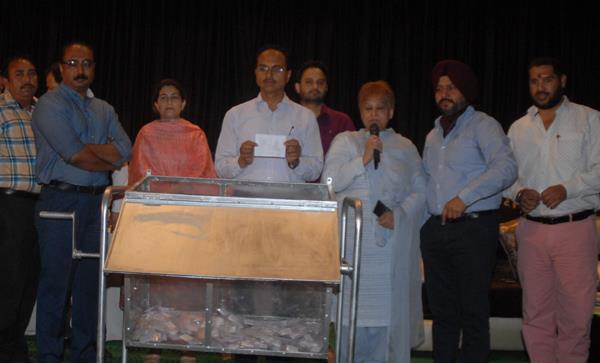 jasdeep kaur chadha group  s dominance in 41 groups of liquor