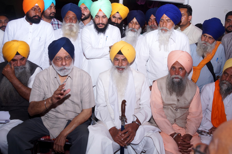 ਬਾਦਲ ਪਰਿਵਾਰ ਨੂੰ ਸ਼੍ਰੋਮਣੀ ਕਮੇਟੀ ਅਤੇ ਅਕਾਲੀ ਦਲ ਤੋਂ ਲਾਂਭੇ ਕਰਨਾ ਪੰਥਕ ਮਜਬੂਰੀ