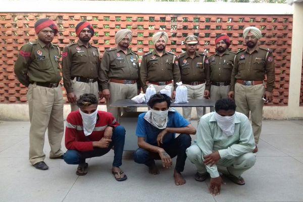 u p  two arrested in the case of supply of narcotic injections