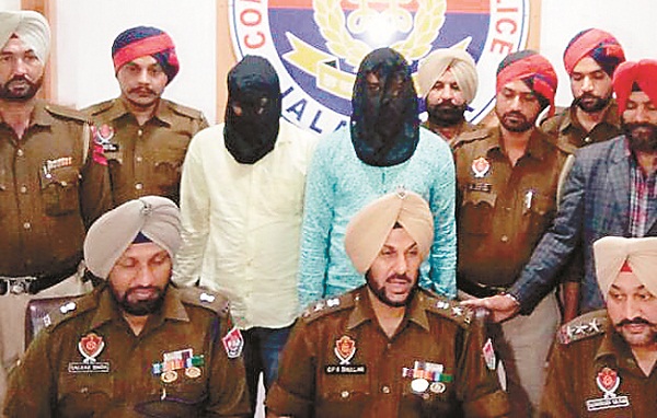10 ਕੁਇੰਟਲ ਚੂਰਾ ਪੋਸਤ, ਟਰੱਕ ਤੇ ਚੋਰੀ ਦੀ ਸਕਾਰਪੀਓ ਸਮੇਤ 2 ਕਾਬੂ
