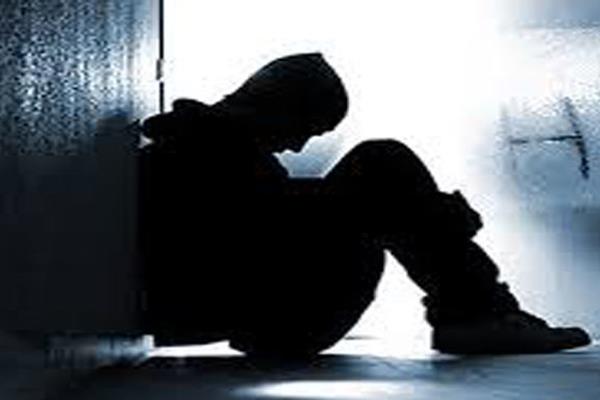 minor boys set fire to 17yrs boy