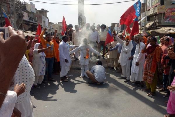 nrega wages labor union atak b d  p  o blasted the punjab government  s image