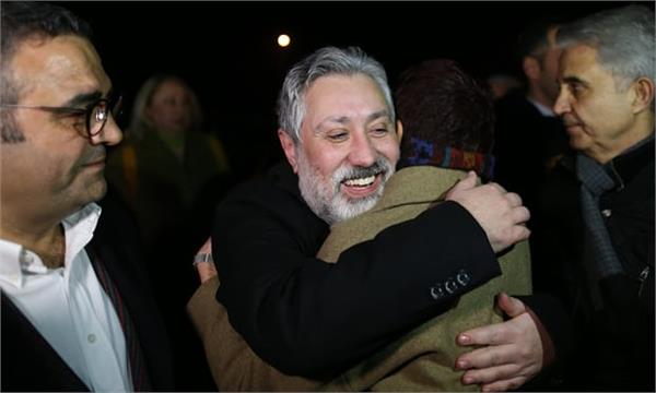 two journalists released on bail