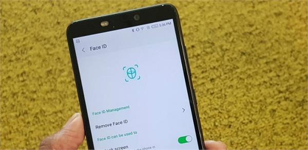 infinix hot s3 smartphone receives face unlock feature